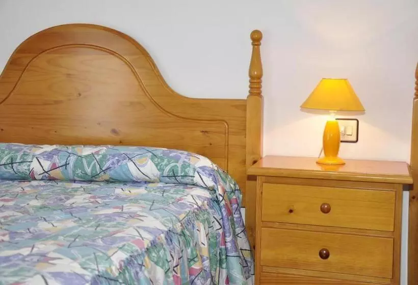 3-Bett-Standardzimmer, Castillo D Acher