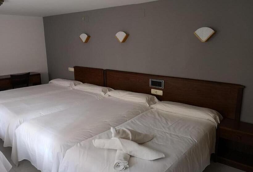 חדר קלאסי לארבעה, Ciudad De Jaca