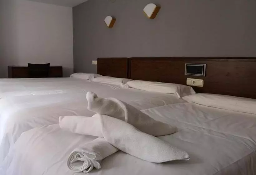 Quarto Quádruplo Clássico, Ciudad De Jaca