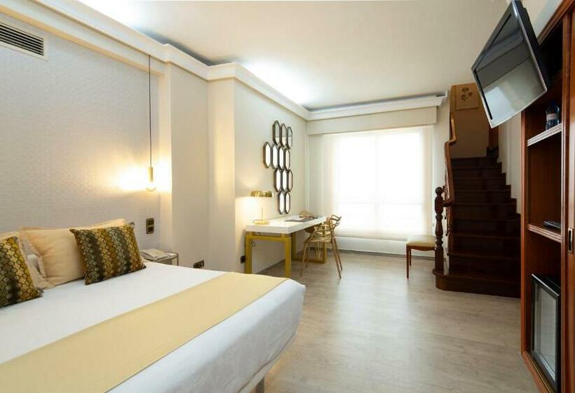 ジュニアスイート, Ciudad de Vigo