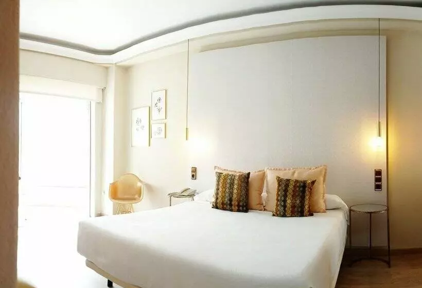 اتاق سوپریور, Ciudad de Vigo