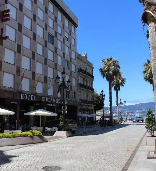 آپارتمان یک خوابه با دری مشترک که هال را جدا می کند., Ciudad de Vigo