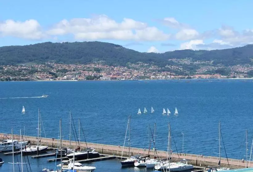 اتاق استاندارد سه نفره, Ciudad de Vigo