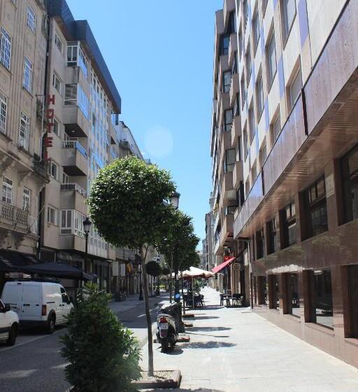 スタンダードトリプルルーム, Ciudad de Vigo