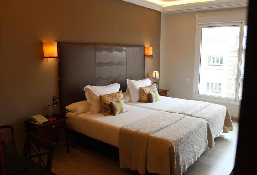 スタンダードトリプルルーム, Ciudad de Vigo