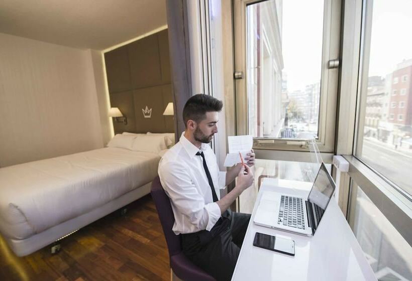 اتاق استاندارد, Erase Un