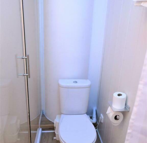 اتاق عادی, Erase Un