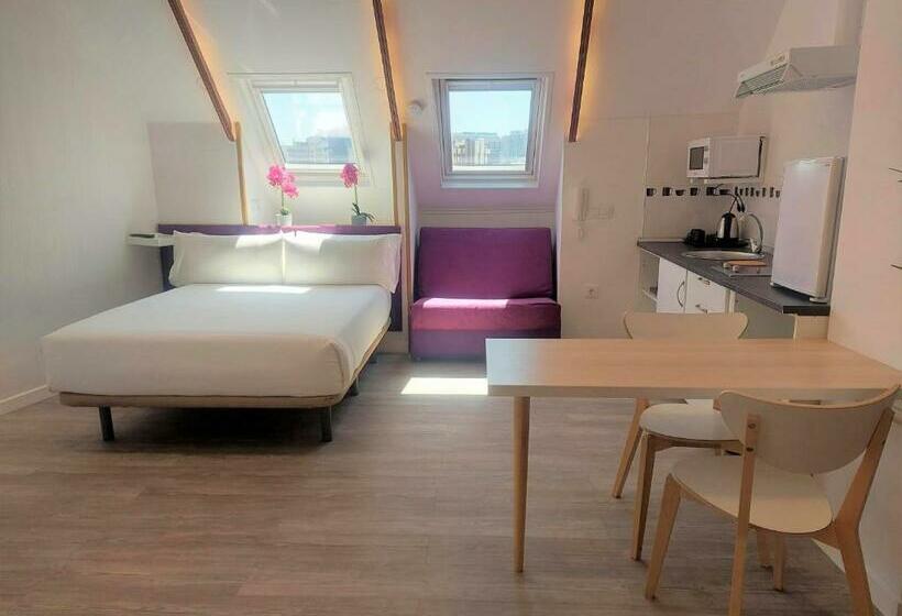 استودیوی استاندارد, Erase Un