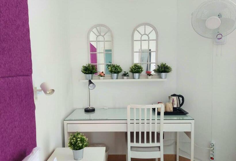 استودیوی استاندارد, Erase Un