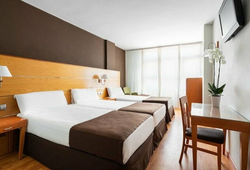 标准三人间, Exe Las Palmas