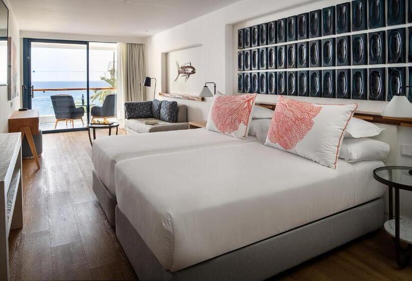 Полулюкс для Инвалидов, Hotel Fariones
