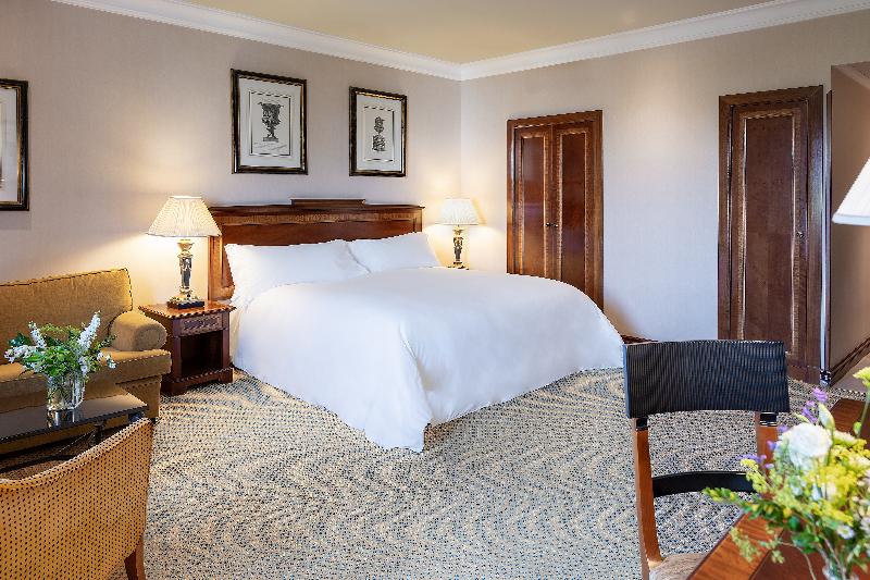 جناح جونيور كلوب, Intercontinental Madrid, An Ihg