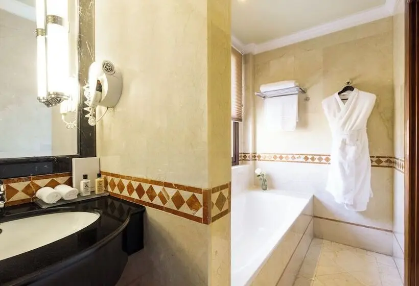 Premium room with view, Intercontinental Madrid, An Ihg