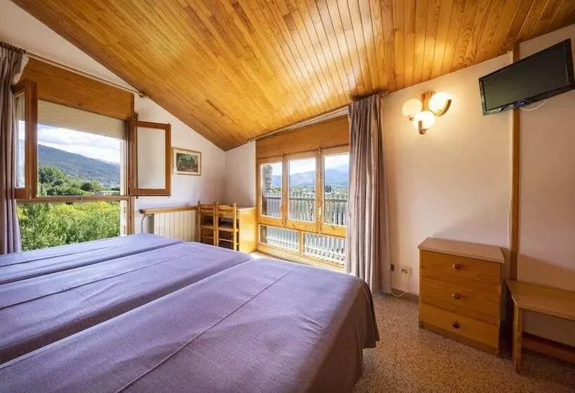 Standard Triple Room, Restaurante La Glorieta