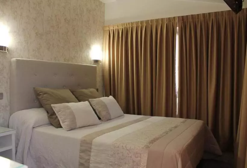 اتاق استاندارد با چشمانداز دریا, Marola