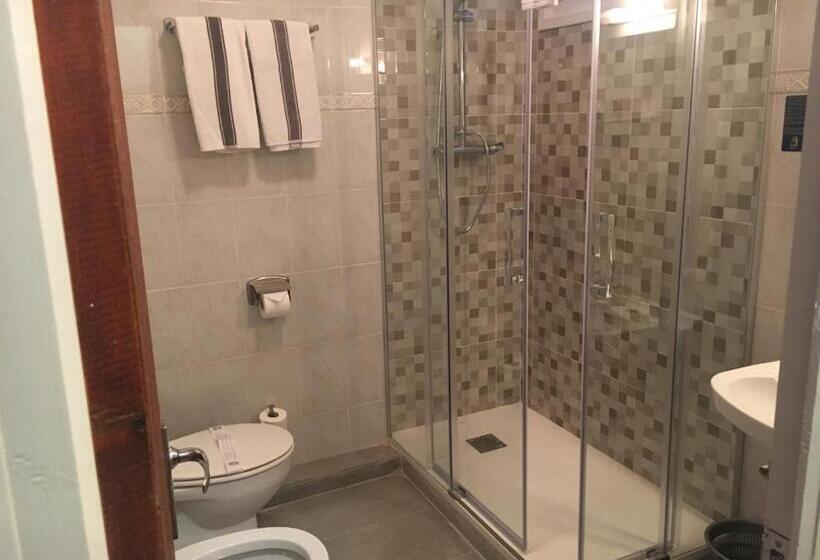 חדר סטנדרט, Marxant