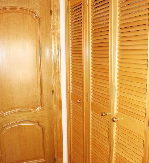 اتاق استاندارد چهار تخته, Monterrey