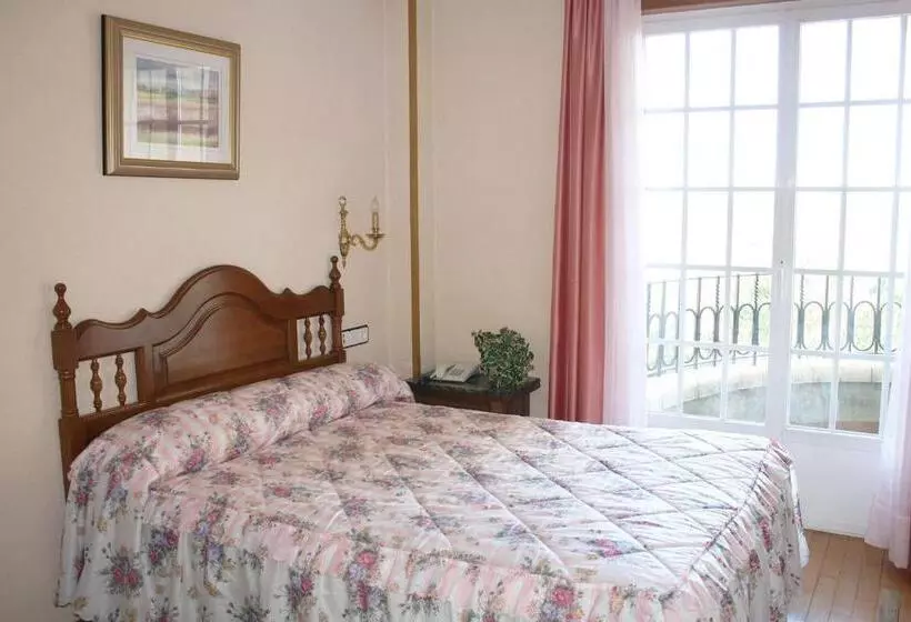 Quarto standart com varanda, Monterrey
