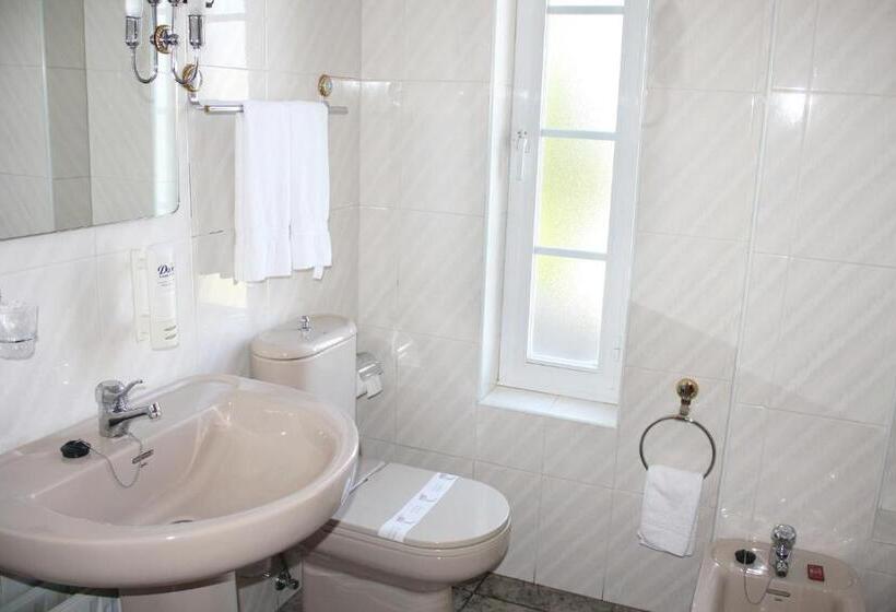 اتاق استاندارد سه نفره, Monterrey