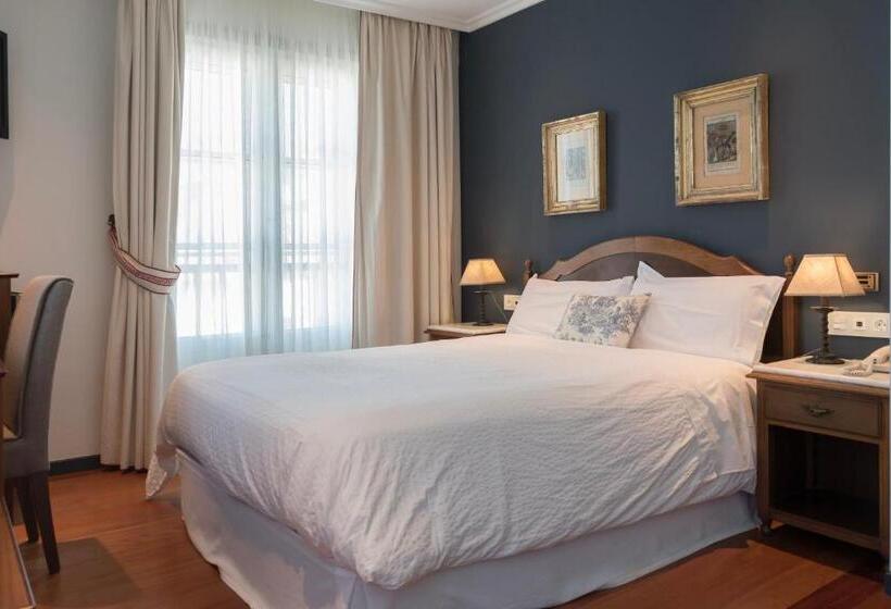 Номер Стандарт Вид на Море, Monumento Convento De San Benito