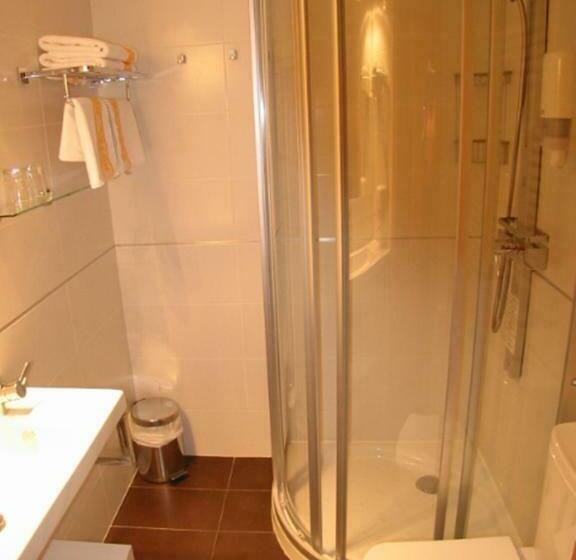 Номер Стандарт, Navarro