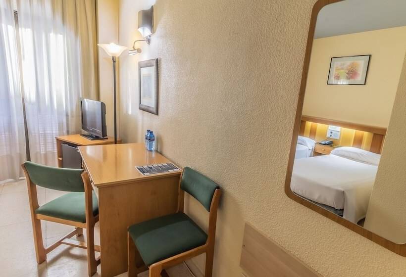 غرفة قياسية, Pacoche Murcia