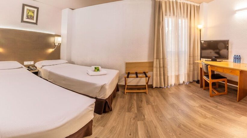 غرفة قياسية ثلاثية, Pacoche Murcia