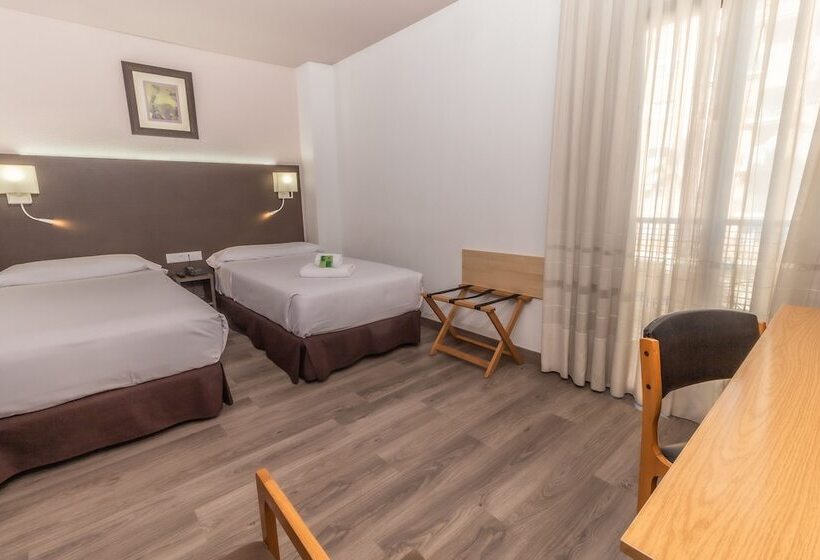 غرفة قياسية ثلاثية, Pacoche Murcia