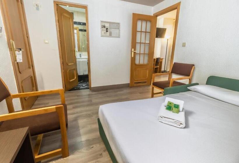 غرفة سوبيريور ثلاثية, Pacoche Murcia