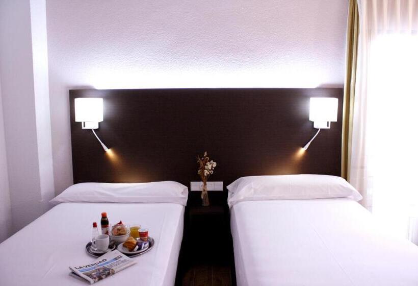 غرفة سوبيريور ثلاثية, Pacoche Murcia