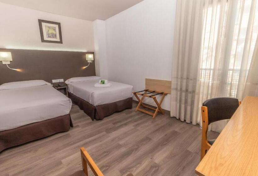 غرفة قياسية ثلاثية, Pacoche Murcia