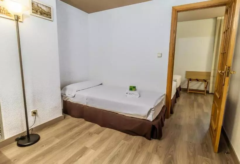 اتاق استاندارد سه نفره, Pacoche Murcia