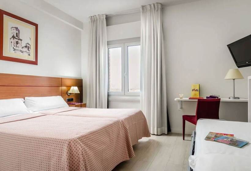 اتاق استاندارد سه نفره, Palacios