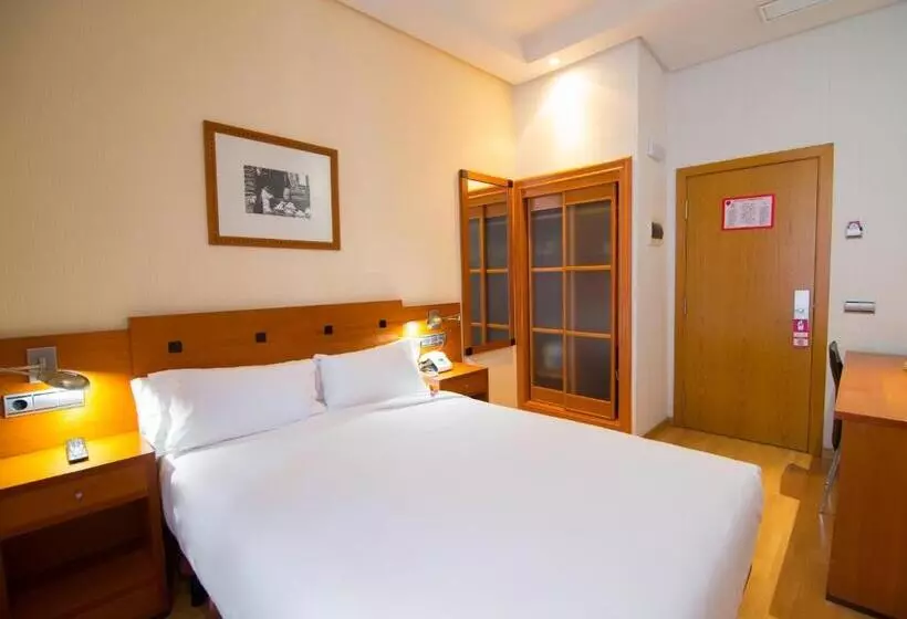اتاق استاندارد, Petit Palace Preciados