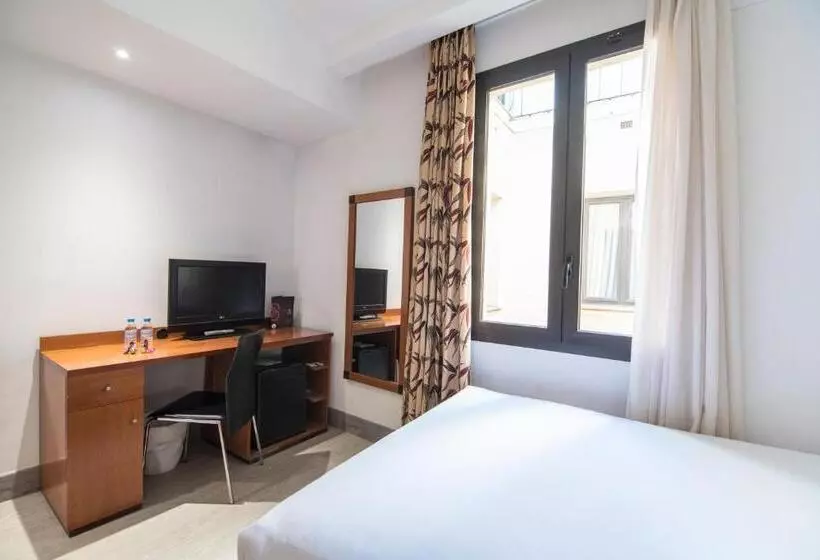اتاق عادی, Petit Palace Preciados