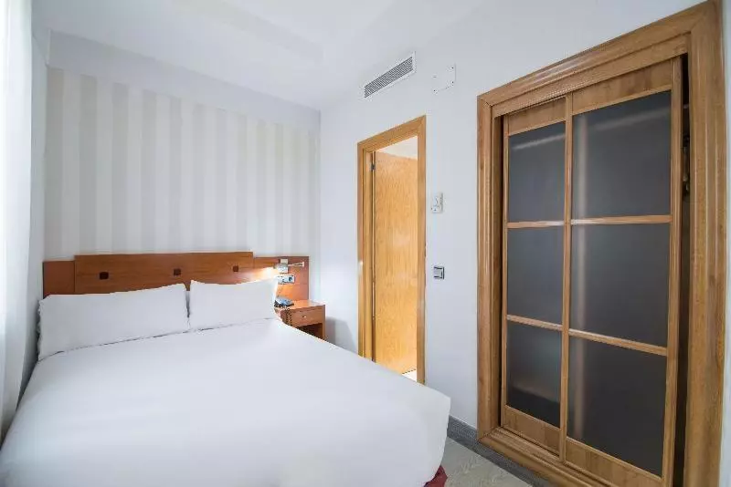 اتاق استاندارد, Petit Palace Preciados
