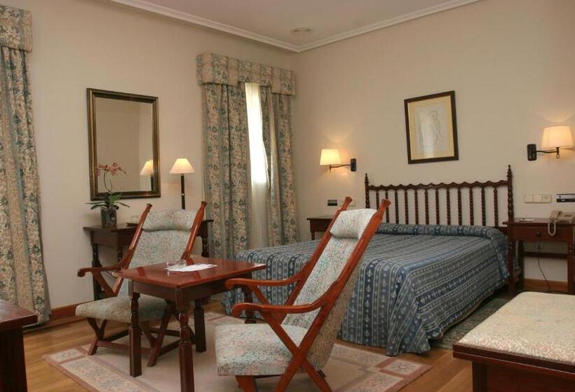 Номер Стандарт, Pousada De Portomarín