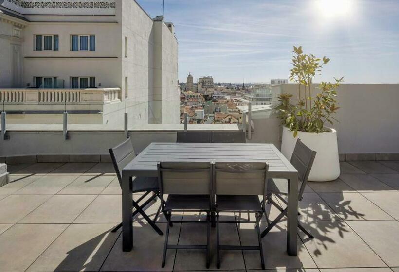 Apartament 1 Sypialnia z Tarasem, Regente