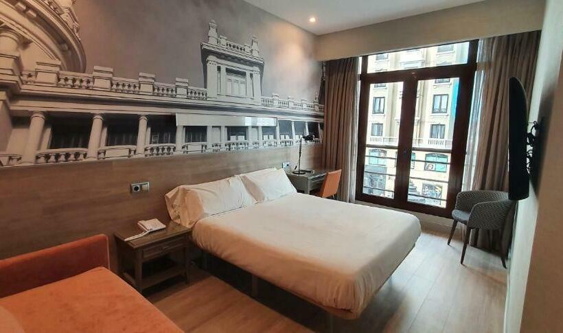 Pokój Standard z Widokiem, Regente