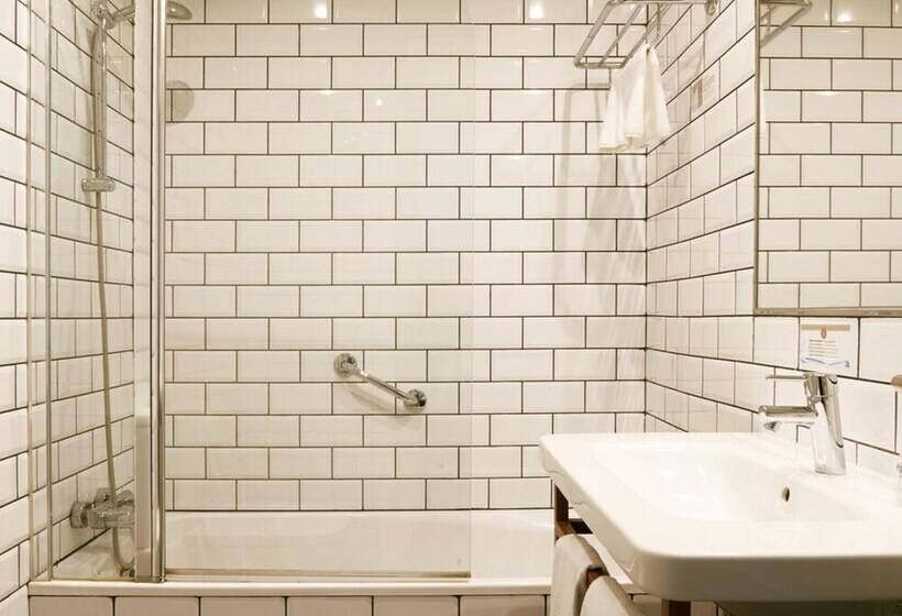 Pokój Standard, Regente