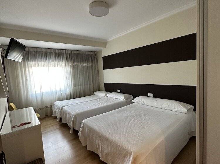 اتاق استاندارد چهار تخته, San Luis