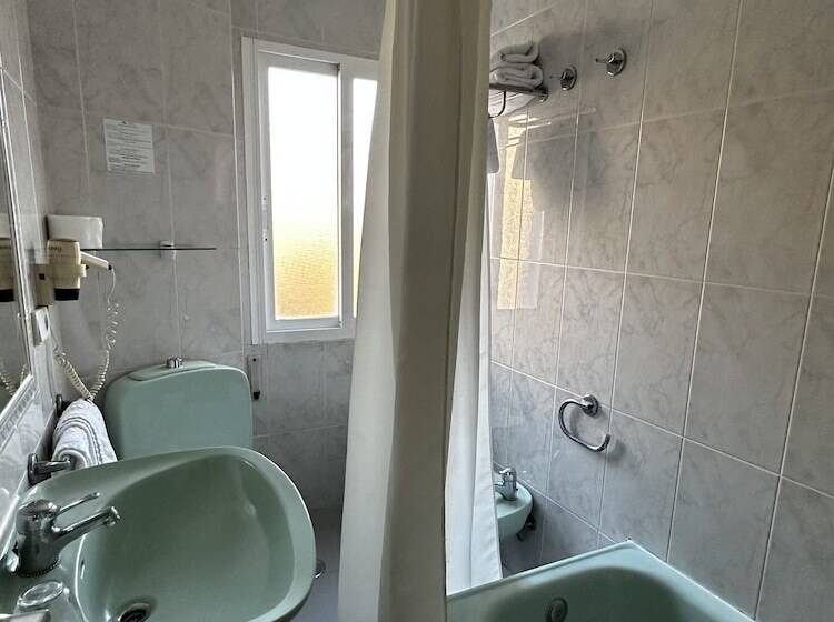 اتاق استاندارد, San Luis