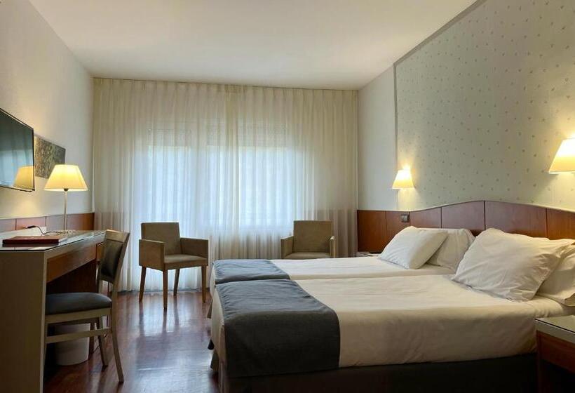 غرفة قياسية مزودة بجاكوزى, Spa Termaeuropa Balneario Arnedillo