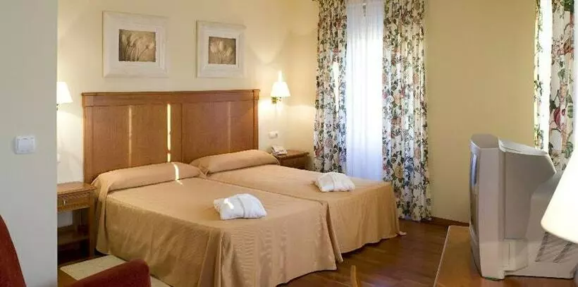 اتاق استاندارد, Termas De Cuntis Hotel La Virgen