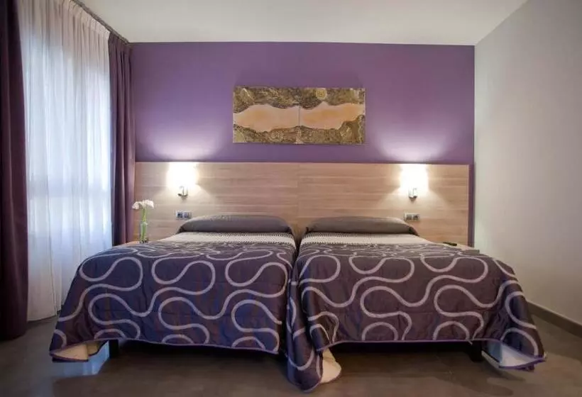 Komfort Zimmer, Victor