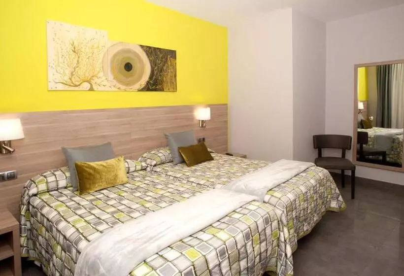 Komfort Zimmer, Victor