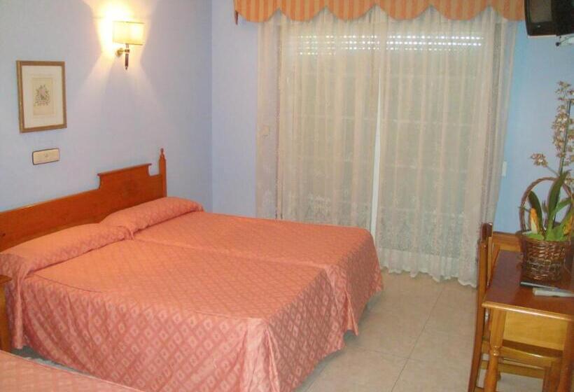 חדר סטנדרט לשלושה, Vimar