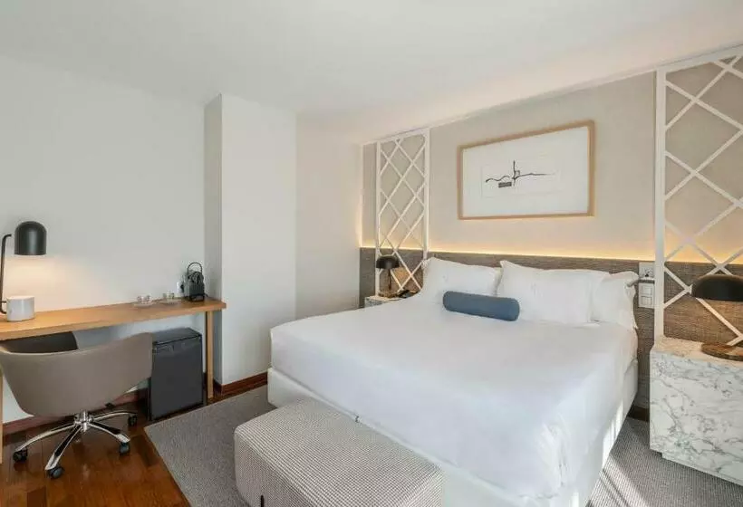 Superior-Zimmer, Vincci Soma