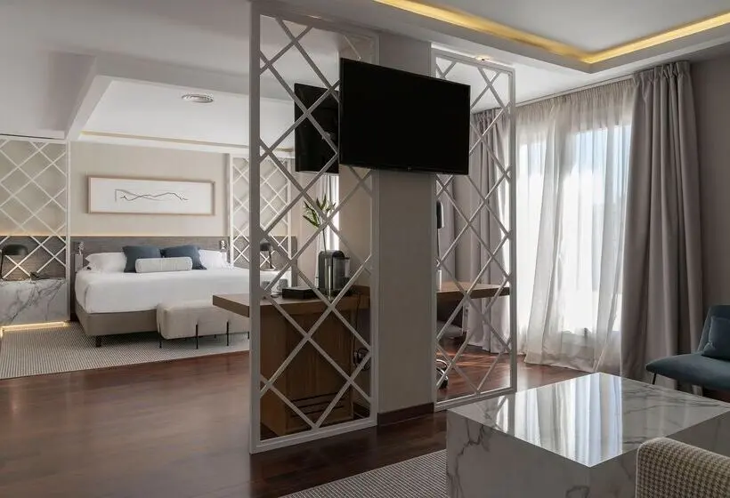 سوییت جونیور, Vincci Soma