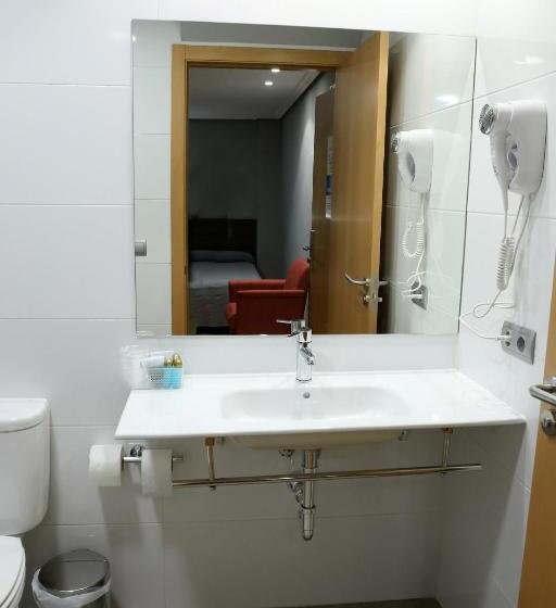 غرفة قياسية ثلاثية, Xinzo